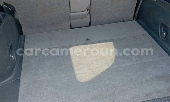 Sayi Na hannu Toyota RAV4 Black Mota in Yaounde a Babban Kamaru Sayi Na hannu Toyota RAV4 Black Mota in Yaounde a Babban Kamaru