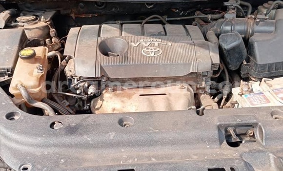 Sayi Na hannu Toyota RAV4 Black Mota in Yaounde a Babban Kamaru Sayi Na hannu Toyota RAV4 Black Mota in Yaounde a Babban Kamaru