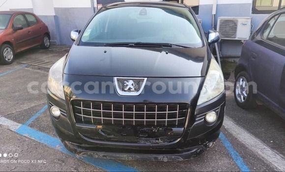 Sayi Na hannu Peugeot 3008 Black Mota in Douala a Ƙasar Kamaru