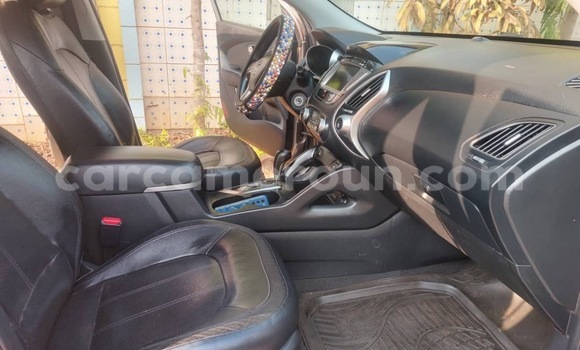 Buy Used Hyundai Tucson Silver Car in Yaounde in Central Cameroon Buy Used Hyundai Tucson Silver Car in Yaounde in Central Cameroon
