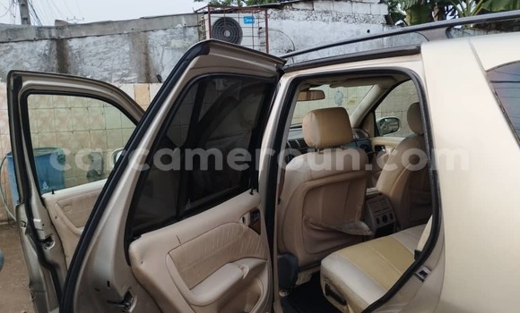 Acheter Occasion Voiture Mercedes‒Benz ML–Class Autre à Douala, Littoral Cameroon Acheter Occasion Voiture Mercedes‒Benz ML–Class Autre à Douala, Littoral Cameroon