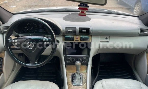 Acheter Occasion Voiture Mercedes‒Benz 230 Gris à Douala, Littoral Cameroon Acheter Occasion Voiture Mercedes‒Benz 230 Gris à Douala, Littoral Cameroon