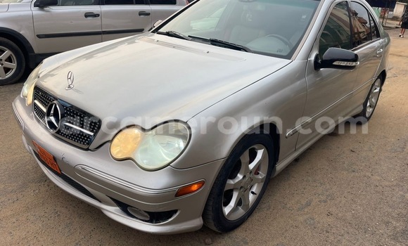 Acheter Occasion Voiture Mercedes‒Benz 230 Gris à Douala, Littoral Cameroon Acheter Occasion Voiture Mercedes‒Benz 230 Gris à Douala, Littoral Cameroon