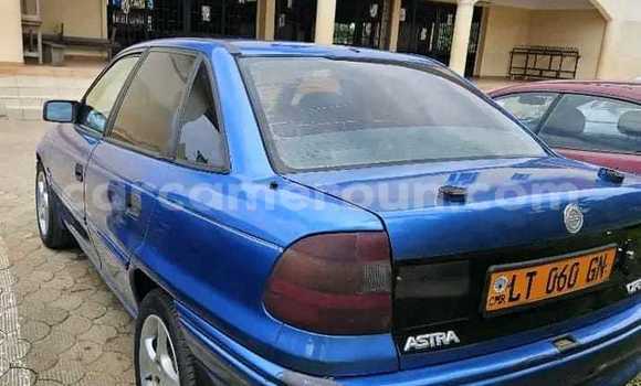 Sayi Na hannu Opel Astra Blue Mota in Douala a Ƙasar Kamaru Sayi Na hannu Opel Astra Blue Mota in Douala a Ƙasar Kamaru
