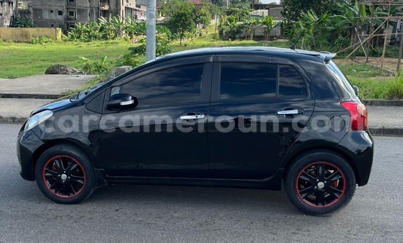 Acheter Import Voiture Toyota Vitz Noir à Douala, Littoral Cameroon Acheter Import Voiture Toyota Vitz Noir à Douala, Littoral Cameroon