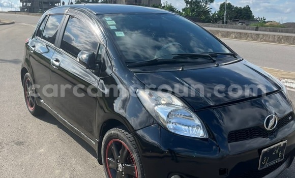 Acheter Import Voiture Toyota Vitz Noir à Douala, Littoral Cameroon Acheter Import Voiture Toyota Vitz Noir à Douala, Littoral Cameroon