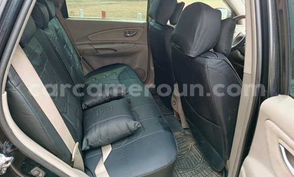 Sayi Na hannu Hyundai Tucson Black Mota in Douala a Ƙasar Kamaru Sayi Na hannu Hyundai Tucson Black Mota in Douala a Ƙasar Kamaru