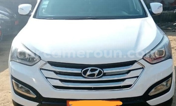Acheter Occasion Voiture Hyundai Santa Fe Blanc à Douala, Littoral Cameroon
