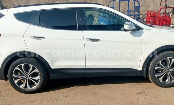 Acheter Occasion Voiture Hyundai Santa Fe Blanc à Douala, Littoral Cameroon Acheter Occasion Voiture Hyundai Santa Fe Blanc à Douala, Littoral Cameroon