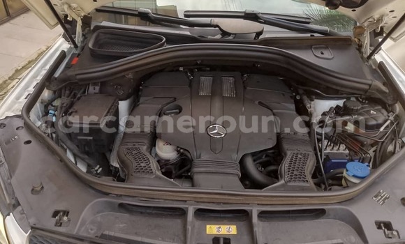 Sayi Na hannu Mercedes‒Benz GLE Coupe White Mota in Douala a Ƙasar Kamaru Sayi Na hannu Mercedes‒Benz GLE Coupe White Mota in Douala a Ƙasar Kamaru