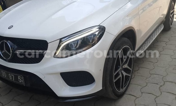 Sayi Na hannu Mercedes‒Benz GLE Coupe White Mota in Douala a Ƙasar Kamaru Sayi Na hannu Mercedes‒Benz GLE Coupe White Mota in Douala a Ƙasar Kamaru