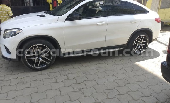 Sayi Na hannu Mercedes‒Benz GLE Coupe White Mota in Douala a Ƙasar Kamaru Sayi Na hannu Mercedes‒Benz GLE Coupe White Mota in Douala a Ƙasar Kamaru