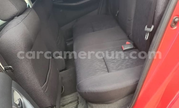 Sayi Na hannu Toyota Corolla Red Mota in Douala a Ƙasar Kamaru Sayi Na hannu Toyota Corolla Red Mota in Douala a Ƙasar Kamaru