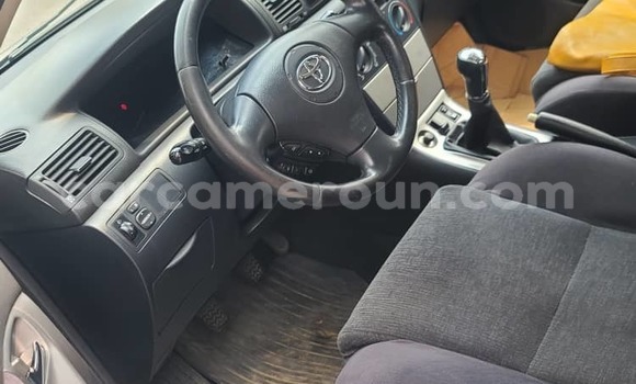 Sayi Na hannu Toyota Corolla Black Mota in Douala a Ƙasar Kamaru Sayi Na hannu Toyota Corolla Black Mota in Douala a Ƙasar Kamaru