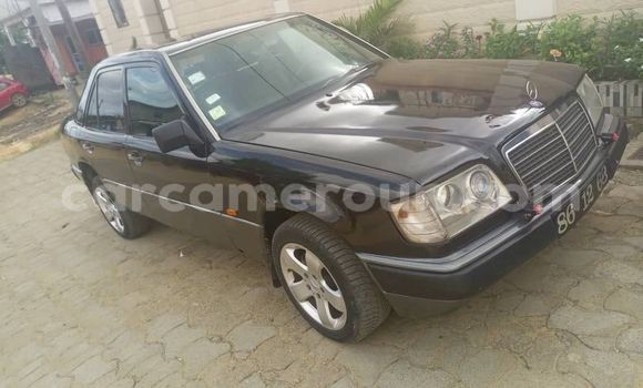 Acheter Occasion Voiture Mercedes-Benz C180 coupe Noir à Douala, Littoral Cameroon Acheter Occasion Voiture Mercedes-Benz C180 coupe Noir à Douala, Littoral Cameroon