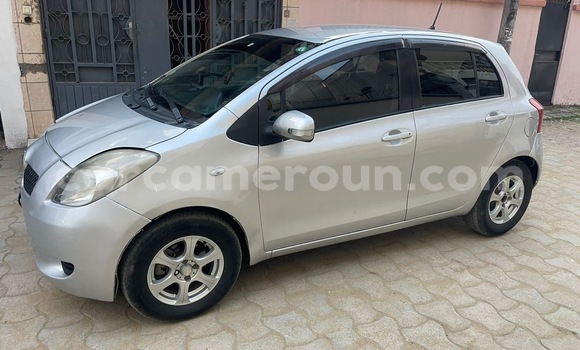 Acheter Occasion Voiture Toyota Vitz Gris à Douala, Littoral Cameroon Acheter Occasion Voiture Toyota Vitz Gris à Douala, Littoral Cameroon