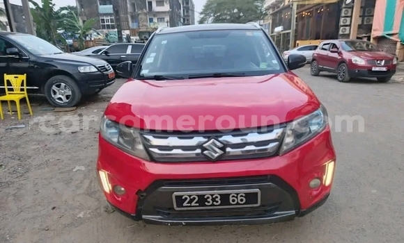 Sayi Na hannu Suzuki Grand Vitara Azurfa Mota in Douala a Ƙasar Kamaru