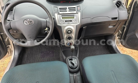Acheter Occasion Voiture Toyota Yaris Gris à Yaoundé, Central Cameroon Acheter Occasion Voiture Toyota Yaris Gris à Yaoundé, Central Cameroon