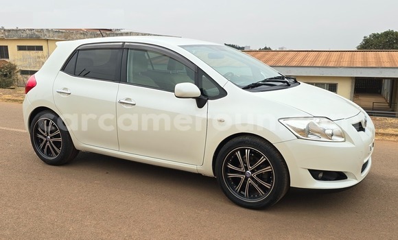 Buy Used Toyota Auris White Car in Yaounde in Central Cameroon Buy Used Toyota Auris White Car in Yaounde in Central Cameroon