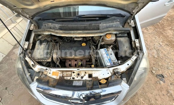 Buy Used Opel Zafira Silver Car in Douala in Littoral Cameroon Buy Used Opel Zafira Silver Car in Douala in Littoral Cameroon