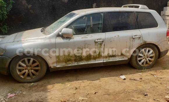 Acheter Occasion Voiture Volkswagen Touareg Gris à Douala, Littoral Cameroon Acheter Occasion Voiture Volkswagen Touareg Gris à Douala, Littoral Cameroon