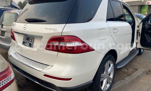 Acheter Neuf Voiture Mercedes‒Benz ML–Class Blanc à Douala, Littoral Cameroon Acheter Neuf Voiture Mercedes‒Benz ML–Class Blanc à Douala, Littoral Cameroon