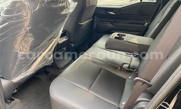 Sayi Sabo Toyota Land Cruiser Prado Sauran Mota in Douala a Ƙasar Kamaru Sayi Sabo Toyota Land Cruiser Prado Sauran Mota in Douala a Ƙasar Kamaru