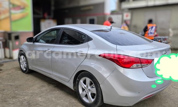 Acheter Occasion Voiture Hyundai Elantra Blanc à Douala, Littoral Cameroon Acheter Occasion Voiture Hyundai Elantra Blanc à Douala, Littoral Cameroon