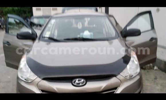 Sayi Na hannu Hyundai Tucson Brown Mota in Douala a Ƙasar Kamaru