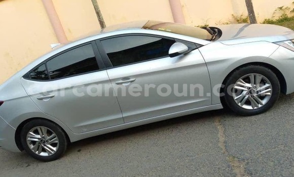 Acheter Occasion Voiture Hyundai Elantra Gris à Douala, Littoral Cameroon Acheter Occasion Voiture Hyundai Elantra Gris à Douala, Littoral Cameroon