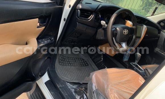 Acheter Occasion Voiture Toyota Fortuner Blanc à Douala, Littoral Cameroon Acheter Occasion Voiture Toyota Fortuner Blanc à Douala, Littoral Cameroon