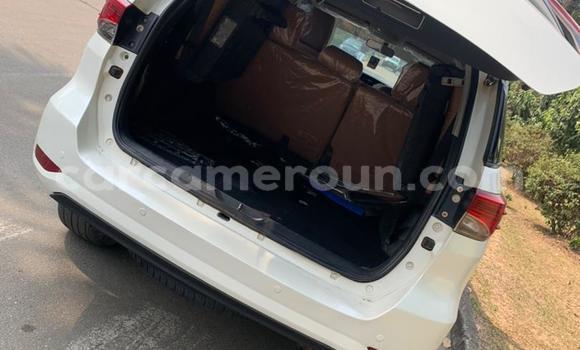 Acheter Occasion Voiture Toyota Fortuner Blanc à Douala, Littoral Cameroon Acheter Occasion Voiture Toyota Fortuner Blanc à Douala, Littoral Cameroon