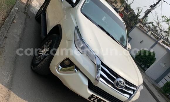 Acheter Occasion Voiture Toyota Fortuner Blanc à Douala, Littoral Cameroon Acheter Occasion Voiture Toyota Fortuner Blanc à Douala, Littoral Cameroon