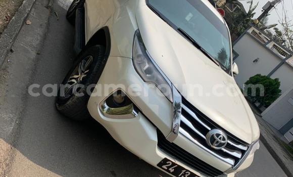 Acheter Occasion Voiture Toyota Fortuner Blanc à Douala, Littoral Cameroon Acheter Occasion Voiture Toyota Fortuner Blanc à Douala, Littoral Cameroon