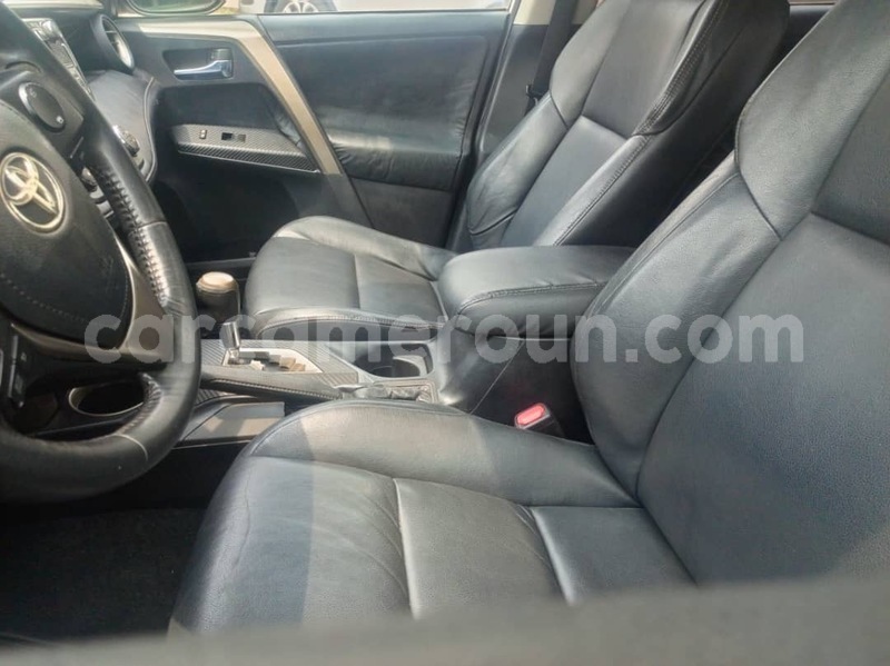 Big with watermark toyota rav4 littoral cameroon douala 17755