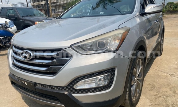 Buy Import Hyundai Santa Fe Silver Car in Douala in Littoral Cameroon Buy Import Hyundai Santa Fe Silver Car in Douala in Littoral Cameroon