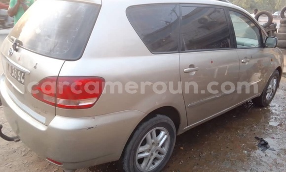 Buy Used Toyota Avensis Silver Car in Douala in Littoral Cameroon Buy Used Toyota Avensis Silver Car in Douala in Littoral Cameroon