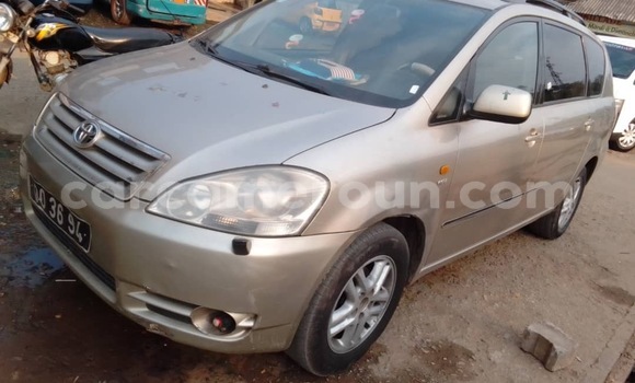 Buy Used Toyota Avensis Silver Car in Douala in Littoral Cameroon Buy Used Toyota Avensis Silver Car in Douala in Littoral Cameroon