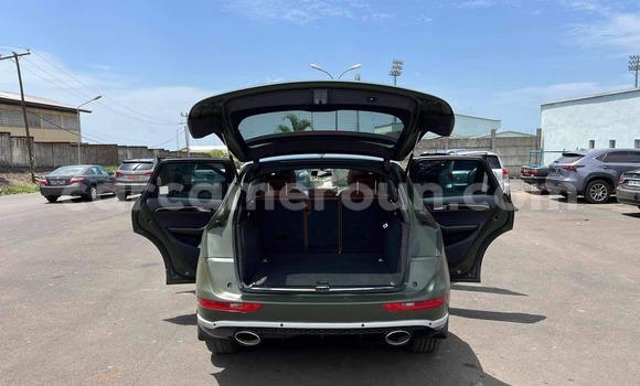Buy Used Audi Q5 Green Car in Douala in Littoral Cameroon Buy Used Audi Q5 Green Car in Douala in Littoral Cameroon