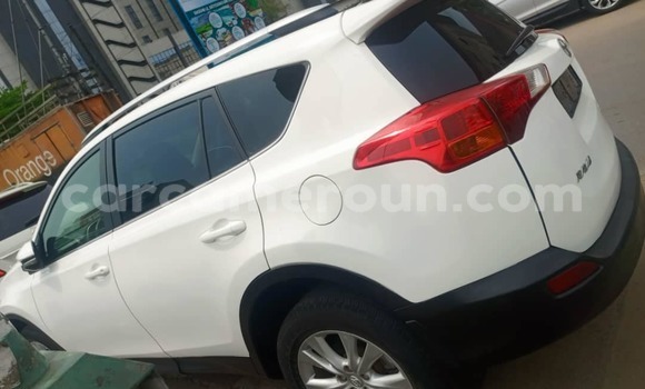 Buy Used Toyota RAV4 White Car in Douala in Littoral Cameroon