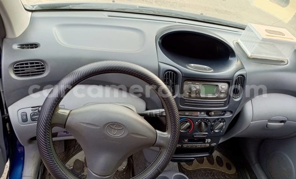 Acheter Occasion Voiture Toyota Yaris Verso Bleu à Douala, Littoral Cameroon Acheter Occasion Voiture Toyota Yaris Verso Bleu à Douala, Littoral Cameroon