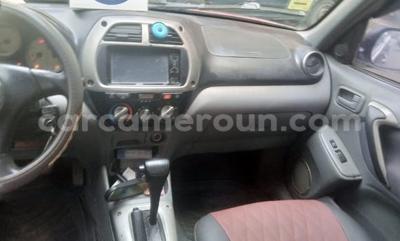 Sayi Na hannu Toyota RAV4 Sauran Mota in Douala a Ƙasar Kamaru Sayi Na hannu Toyota RAV4 Sauran Mota in Douala a Ƙasar Kamaru