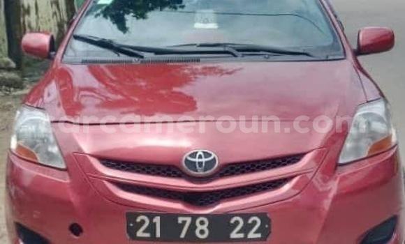Acheter Import Voiture Toyota Yaris Rouge à Douala, Littoral Cameroon