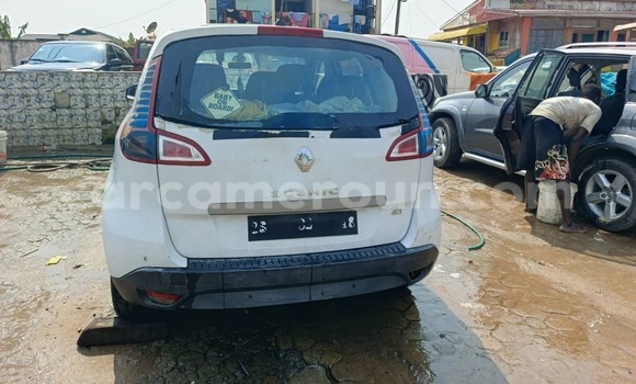 Acheter Occasion Voiture Renault Scenic Blanc à Douala, Littoral Cameroon Acheter Occasion Voiture Renault Scenic Blanc à Douala, Littoral Cameroon