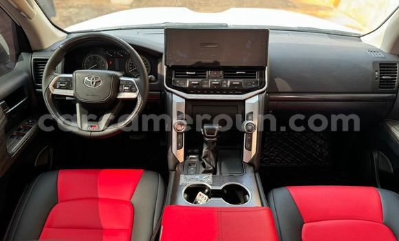 Acheter Occasion Voiture Toyota Land Cruiser Blanc à Douala, Littoral Cameroon Acheter Occasion Voiture Toyota Land Cruiser Blanc à Douala, Littoral Cameroon