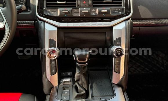 Acheter Occasion Voiture Toyota Land Cruiser Blanc à Douala, Littoral Cameroon Acheter Occasion Voiture Toyota Land Cruiser Blanc à Douala, Littoral Cameroon