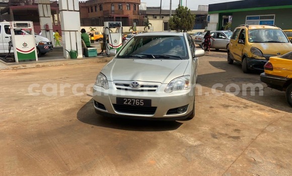 Sayi Na hannu Toyota Corolla Sauran Mota in Douala a Ƙasar Kamaru Sayi Na hannu Toyota Corolla Sauran Mota in Douala a Ƙasar Kamaru