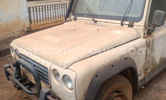 Acheter Occasion Voiture Santana PS-10 Blanc à Yaoundé, Central Cameroon Acheter Occasion Voiture Santana PS-10 Blanc à Yaoundé, Central Cameroon