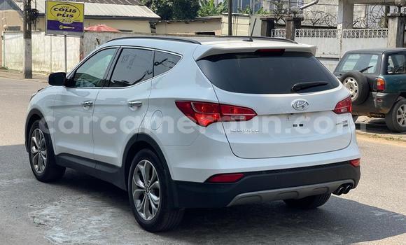 Acheter Occasion Voiture Hyundai Santa Fe Blanc à Douala, Littoral Cameroon Acheter Occasion Voiture Hyundai Santa Fe Blanc à Douala, Littoral Cameroon