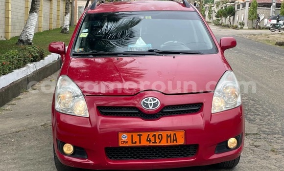 Acheter Occasion Voiture Toyota Corolla Verso Rouge à Douala, Littoral Cameroon